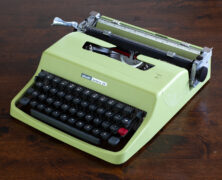 Olivetti Lettera 32